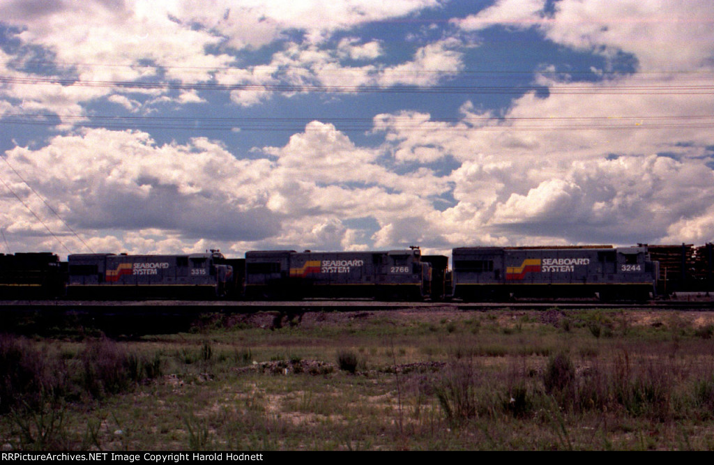 A trio of U23B's in Seaboard System paint